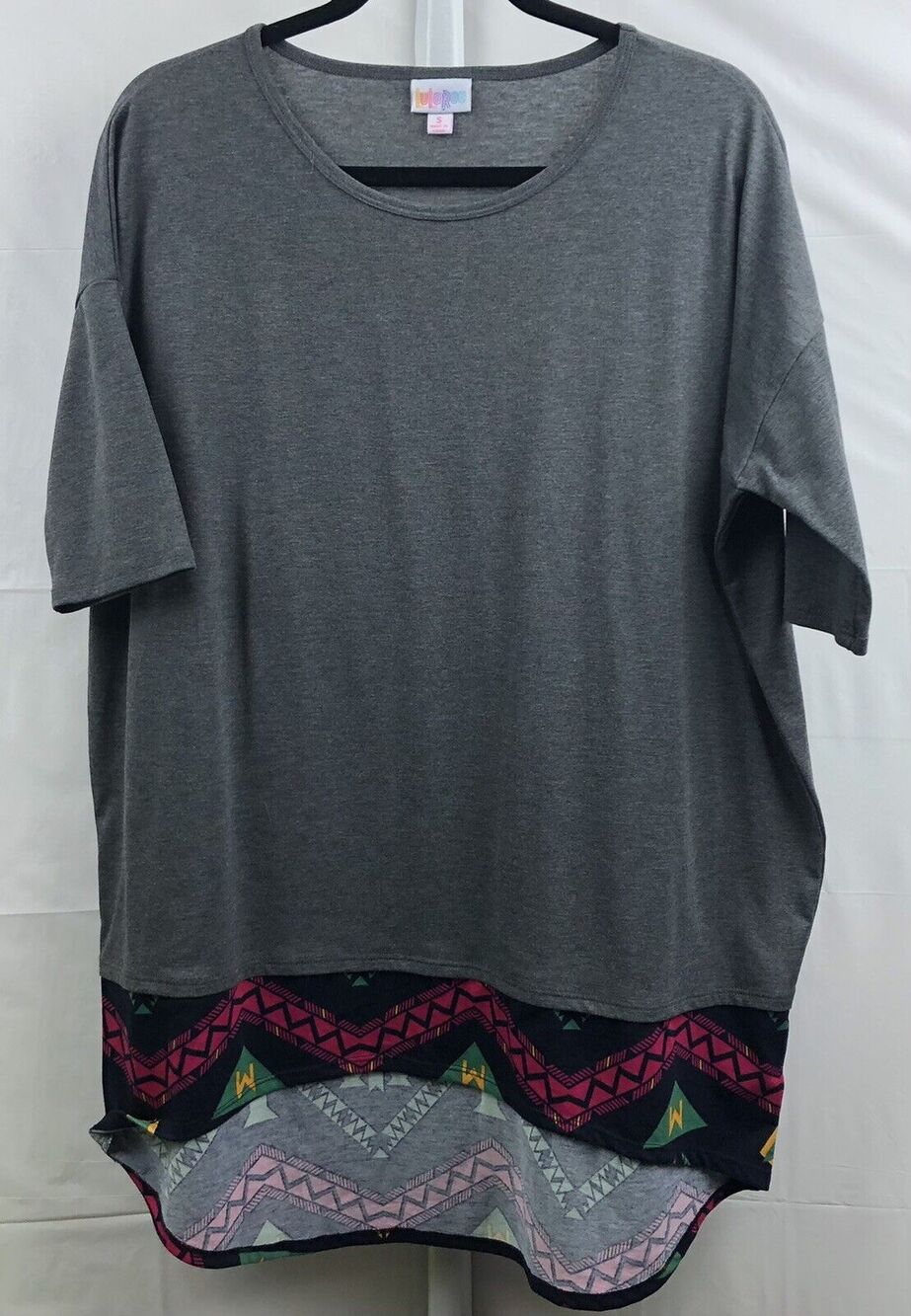 Lularoe Irma Top Women Small Grey Aztec Bottom Stretch Short Sleeves Tunic Boho